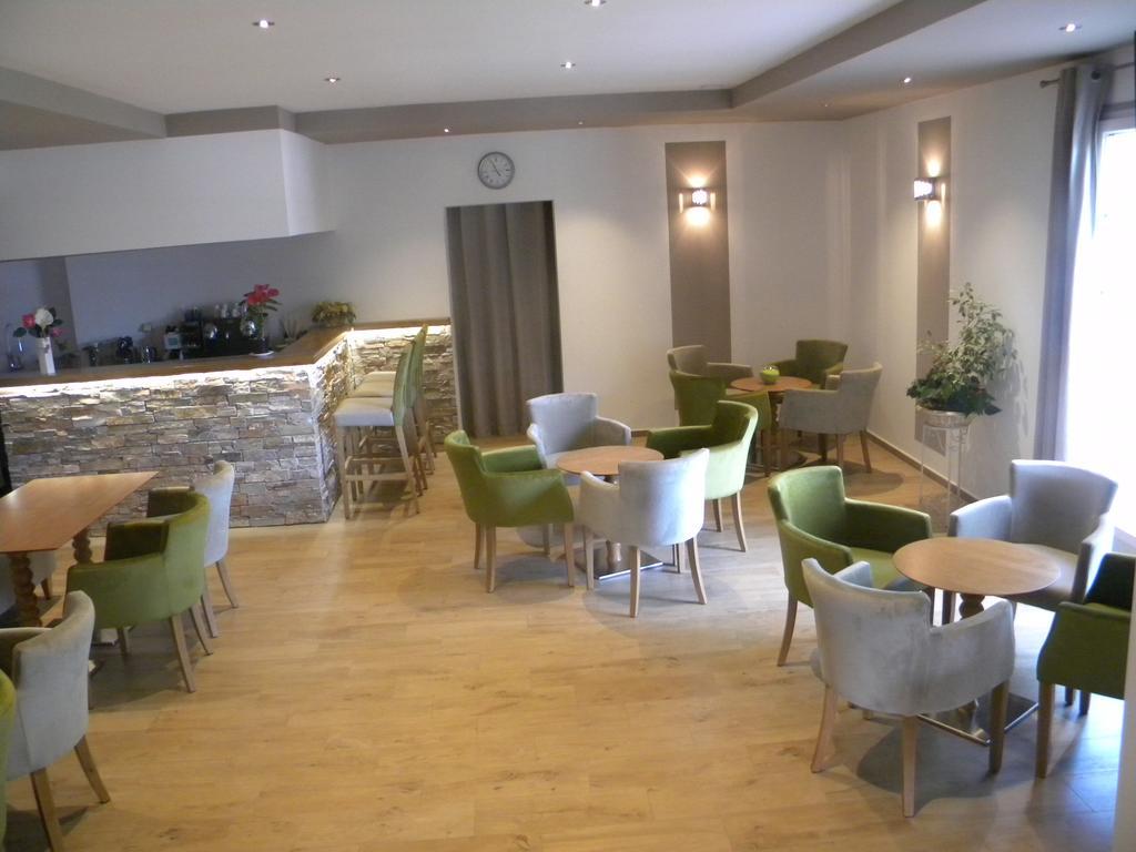 Auberge Les Oliviers Лучиана Екстериор снимка